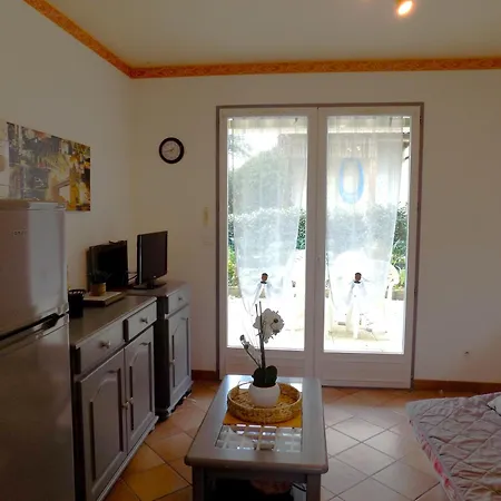 Palais Sur - Thalassa - Corniche Et De Nauzan Lägenhet *