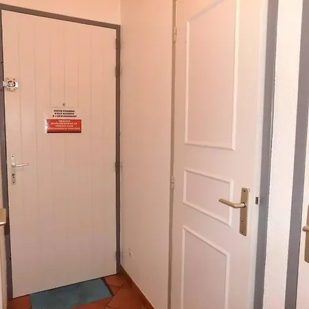 Palais Sur - Thalassa - Corniche Et De Nauzan Apartament *